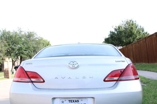2010 Toyota Avalon Limited