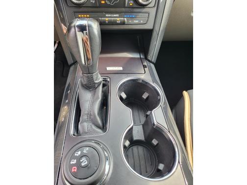 White 2018 Ford Explorer Base
