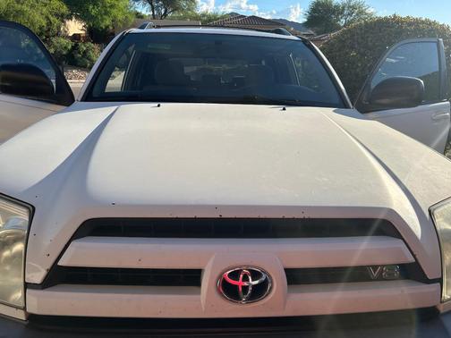 White 2003 Toyota 4Runner SR5 V8