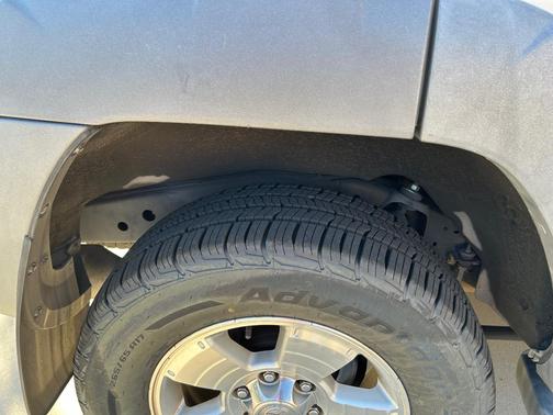 White 2003 Toyota 4Runner SR5 V8