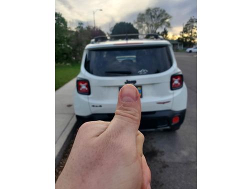 Photo 5 of 8 of 2018 Jeep Renegade Trailhawk
