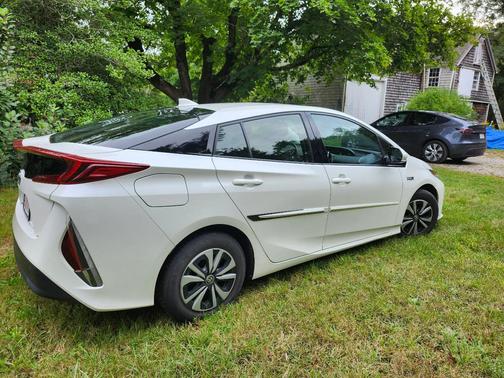 White 2018 Toyota Prius Prime Premium
