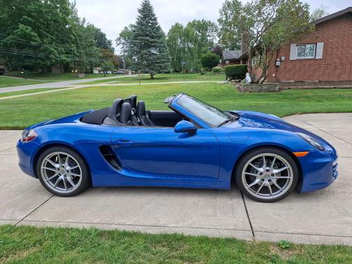 Blue 2014 Porsche Boxster Boxster