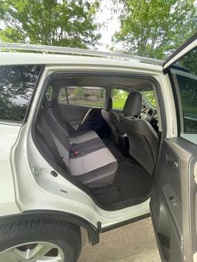 White 2013 Toyota RAV4 XLE
