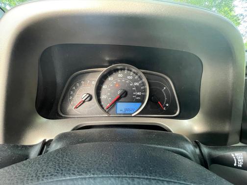 White 2013 Toyota RAV4 XLE