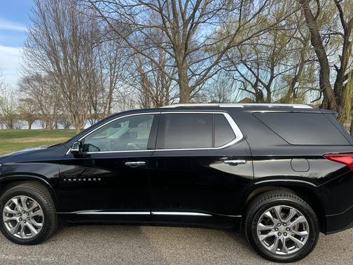 Black 2018 Chevrolet Traverse Premier