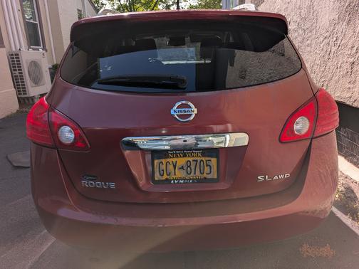 Red 2012 Nissan Rogue SV w/SL Pkg
