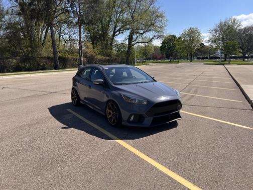 2017 Ford Focus RS Base