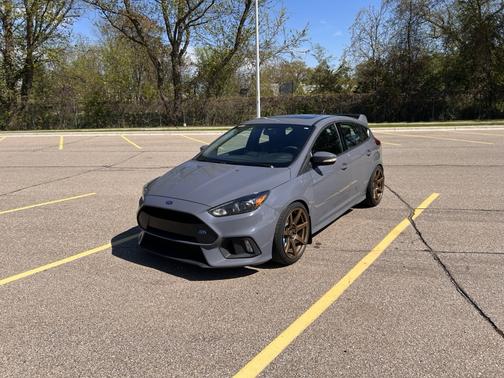 2017 Ford Focus RS Base