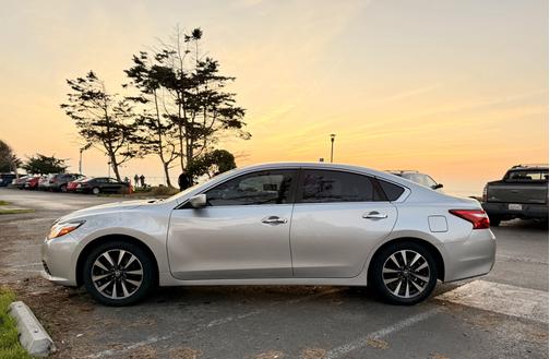 2017 Nissan Altima 2.5 SV
