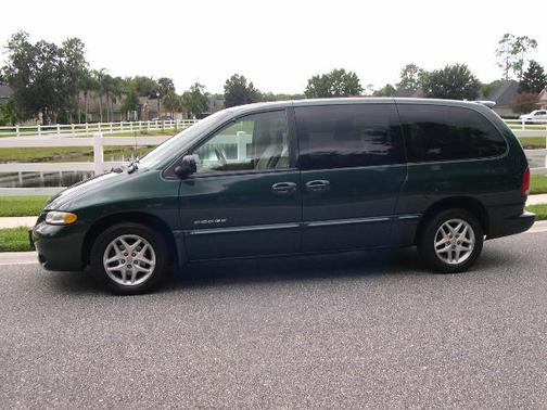 1999 Dodge Grand Caravan ES