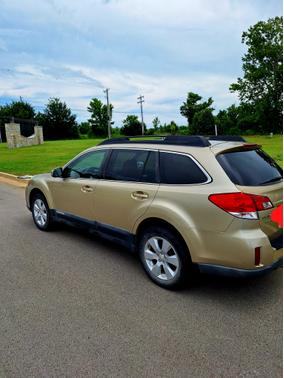 2010 Subaru Outback 2.5 i Premium