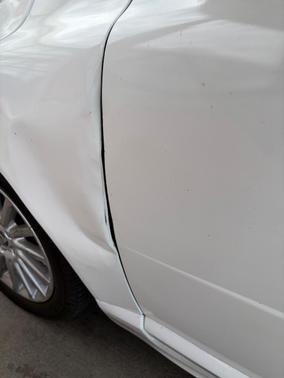 White 2008 Volvo S80 3.2