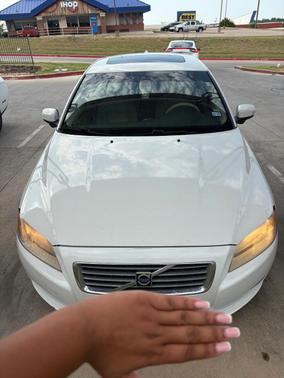 White 2008 Volvo S80 3.2