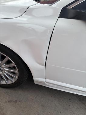 White 2008 Volvo S80 3.2