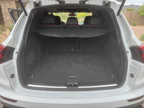 White 2017 Porsche Cayenne Cayenne Turbo