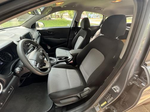 2021 Hyundai KONA SE