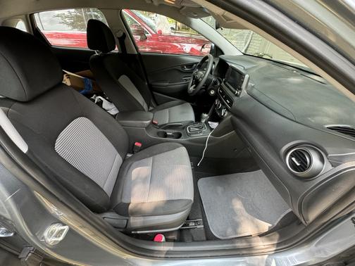 2021 Hyundai KONA SE