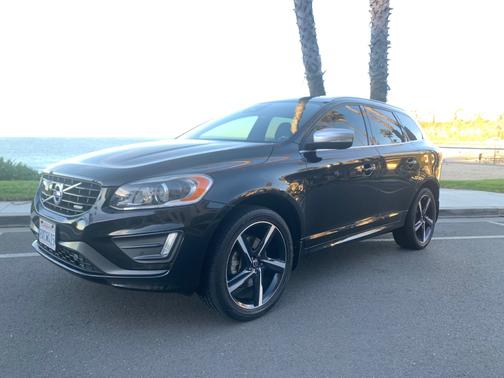 2015 Volvo XC60 T6 R-Design Platinum