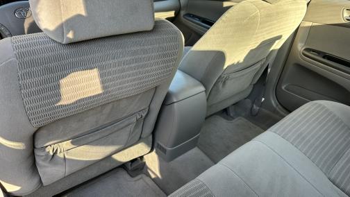 2005 Toyota Camry LE V6