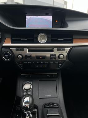 2013 Lexus ES 300h Base