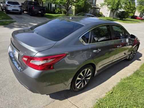 2016 Nissan Altima 2.5 SV