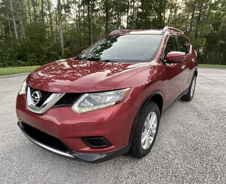 Red 2016 Nissan Rogue SV