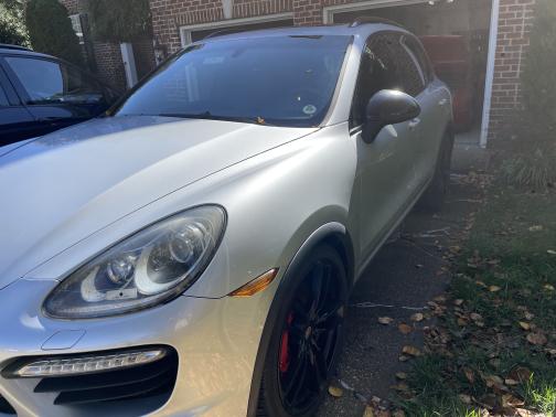 2011 Porsche Cayenne Cayenne Turbo