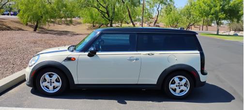 2011 MINI Cooper Clubman Base