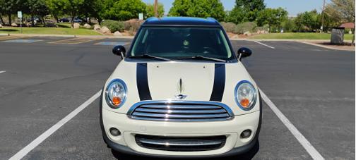 2011 MINI Cooper Clubman Base