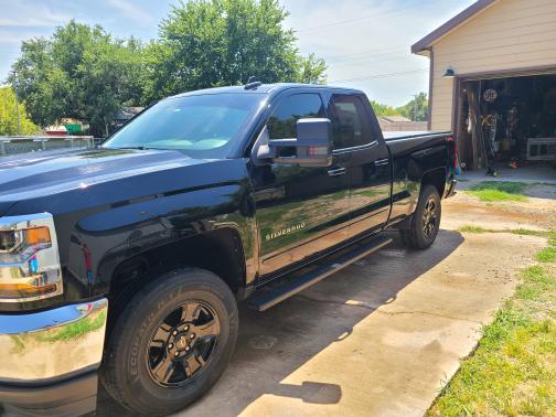 Photo 2 of 15 of 2019 Chevrolet Silverado 1500 LD 1LT
