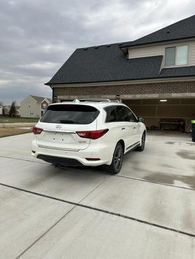2016 INFINITI QX60 Base
