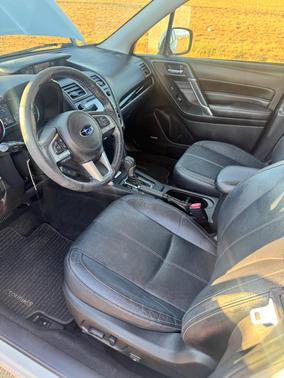 White 2018 Subaru Forester 2.5i Touring