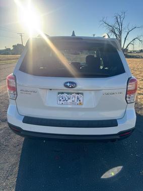 White 2018 Subaru Forester 2.5i Touring