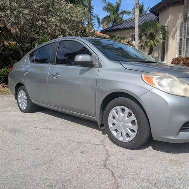 2012 Nissan Versa 1.6 SV