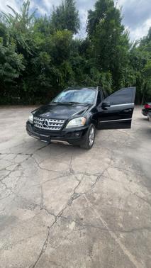 Black 2011 Mercedes-Benz M-Class ML 350