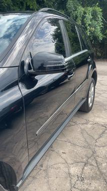 Black 2011 Mercedes-Benz M-Class ML 350