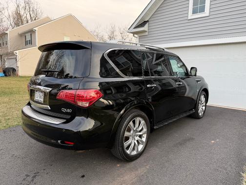 2014 INFINITI QX80 Base