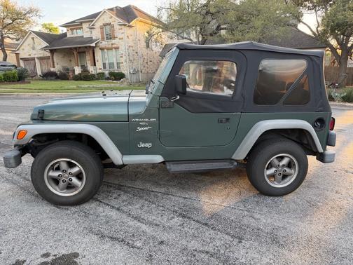 Green 1999 Jeep Wrangler Sport