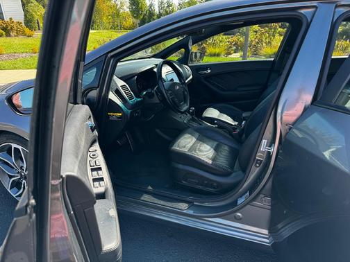 Gray 2015 Kia Forte SX