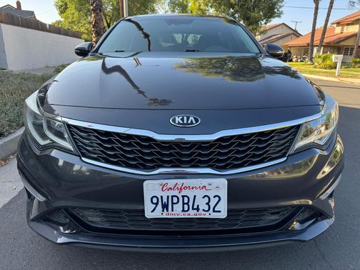 Gray 2019 Kia Optima LX