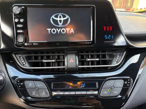 White 2018 Toyota C-HR XLE Premium
