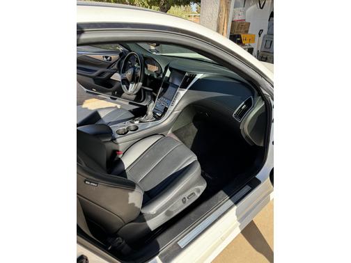 2018 INFINITI Q60 3.0t LUXE