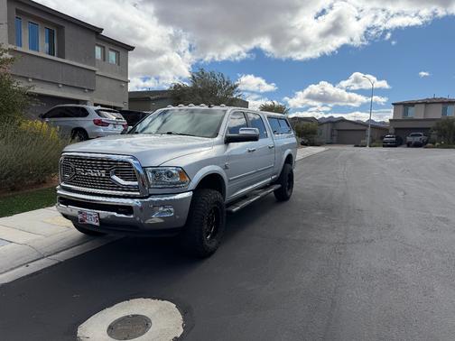 2018 RAM 2500 Laramie