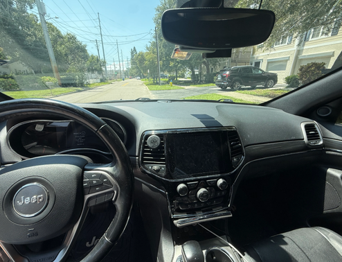 Silver 2021 Jeep Grand Cherokee Limited