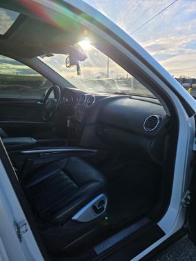White 2007 Mercedes-Benz M-Class ML320 CDI 4MATIC