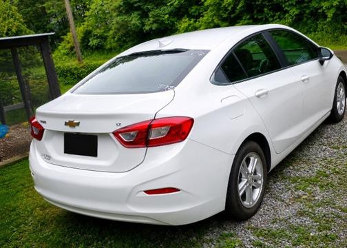 White 2018 Chevrolet Cruze LT