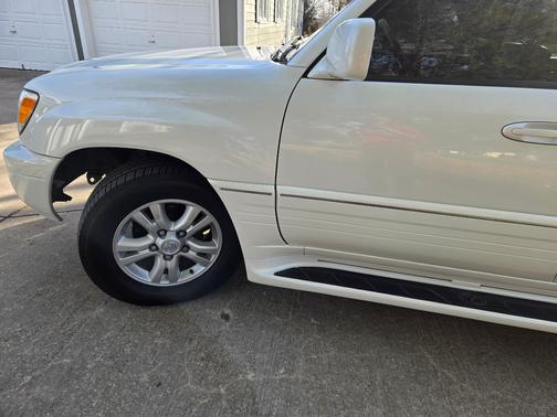 2005 Lexus LX 470 Base