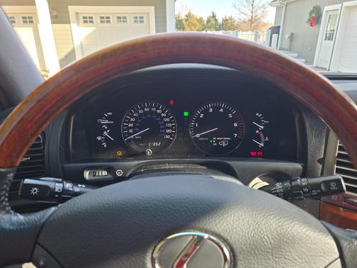 2005 Lexus LX 470 Base