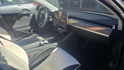 2020 Tesla Model 3 Performance
